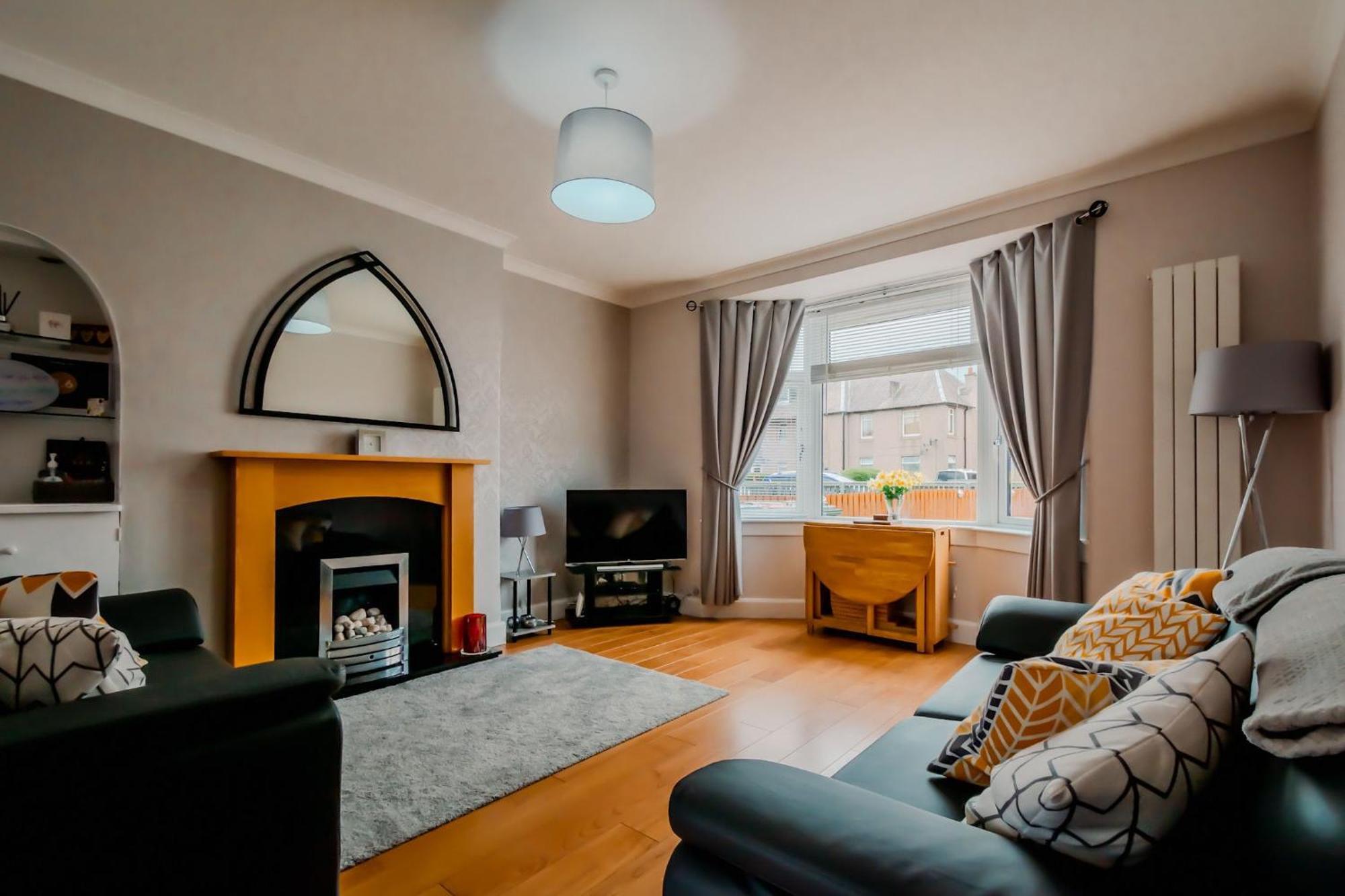 Crewe Apartment - 2 Bed, Free Off Street Parking And Private Garden EDI Buitenkant foto