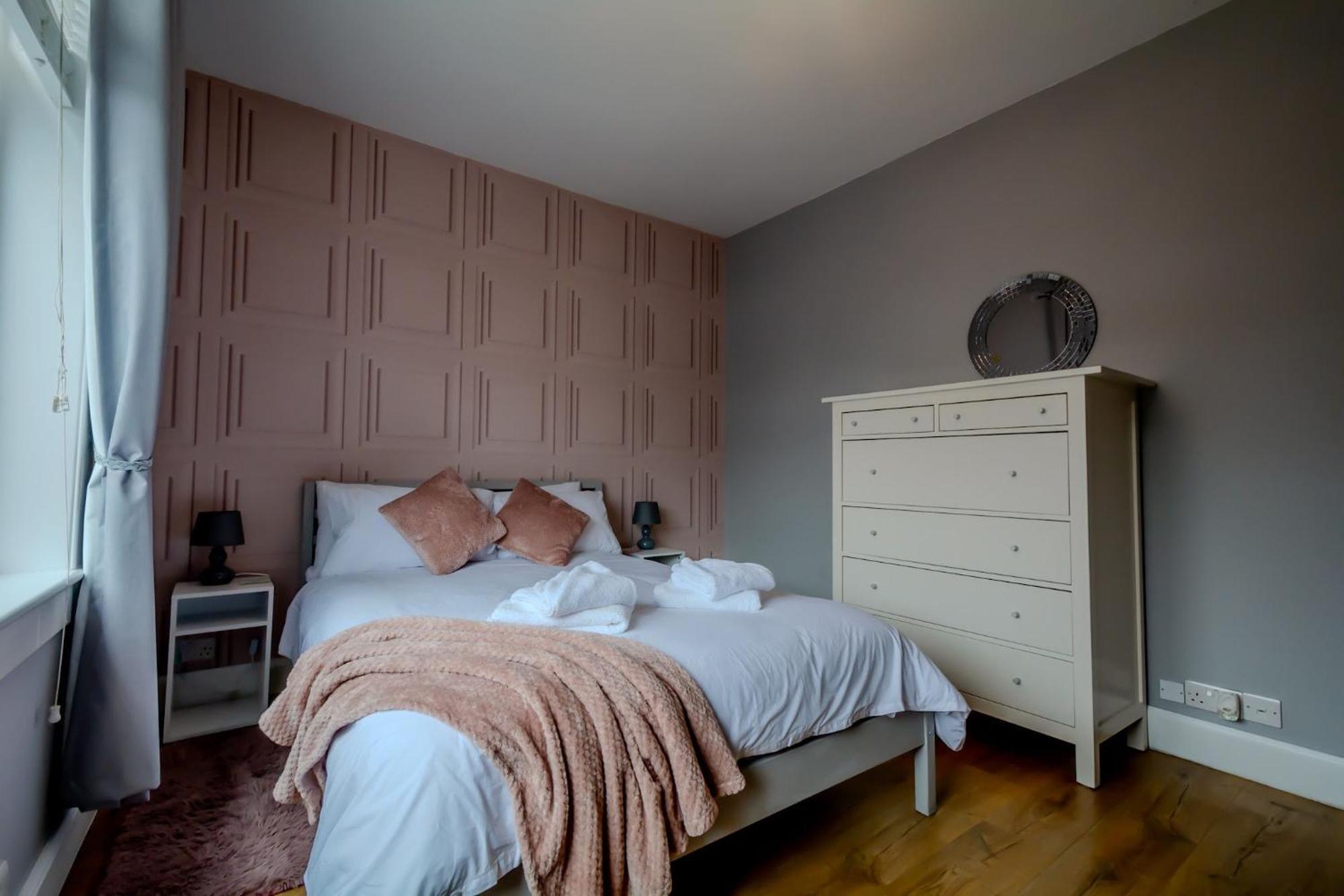 Crewe Apartment - 2 Bed, Free Off Street Parking And Private Garden EDI Buitenkant foto