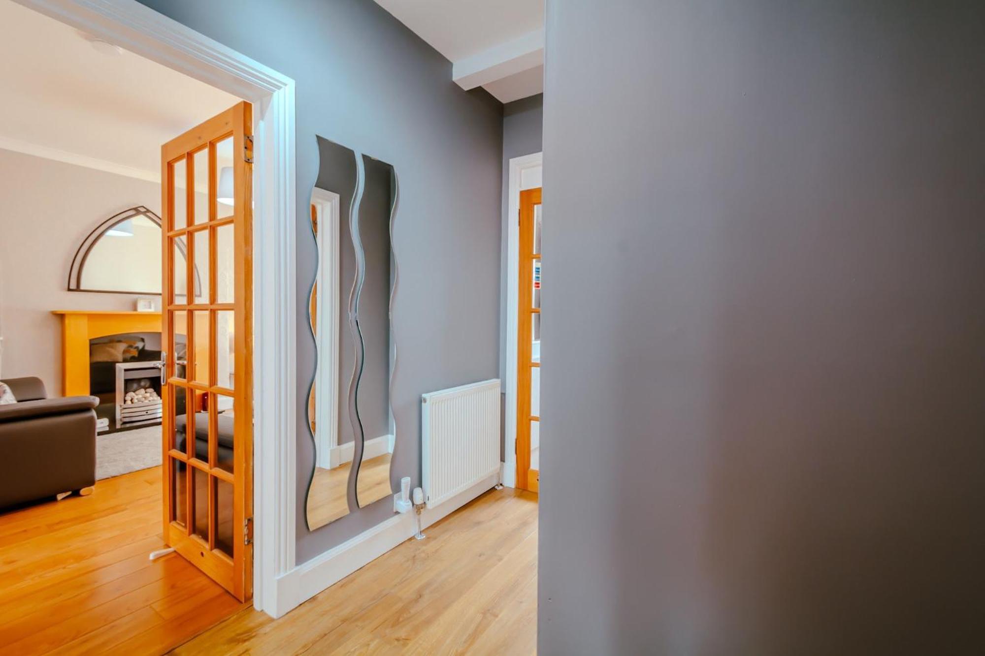 Crewe Apartment - 2 Bed, Free Off Street Parking And Private Garden EDI Buitenkant foto